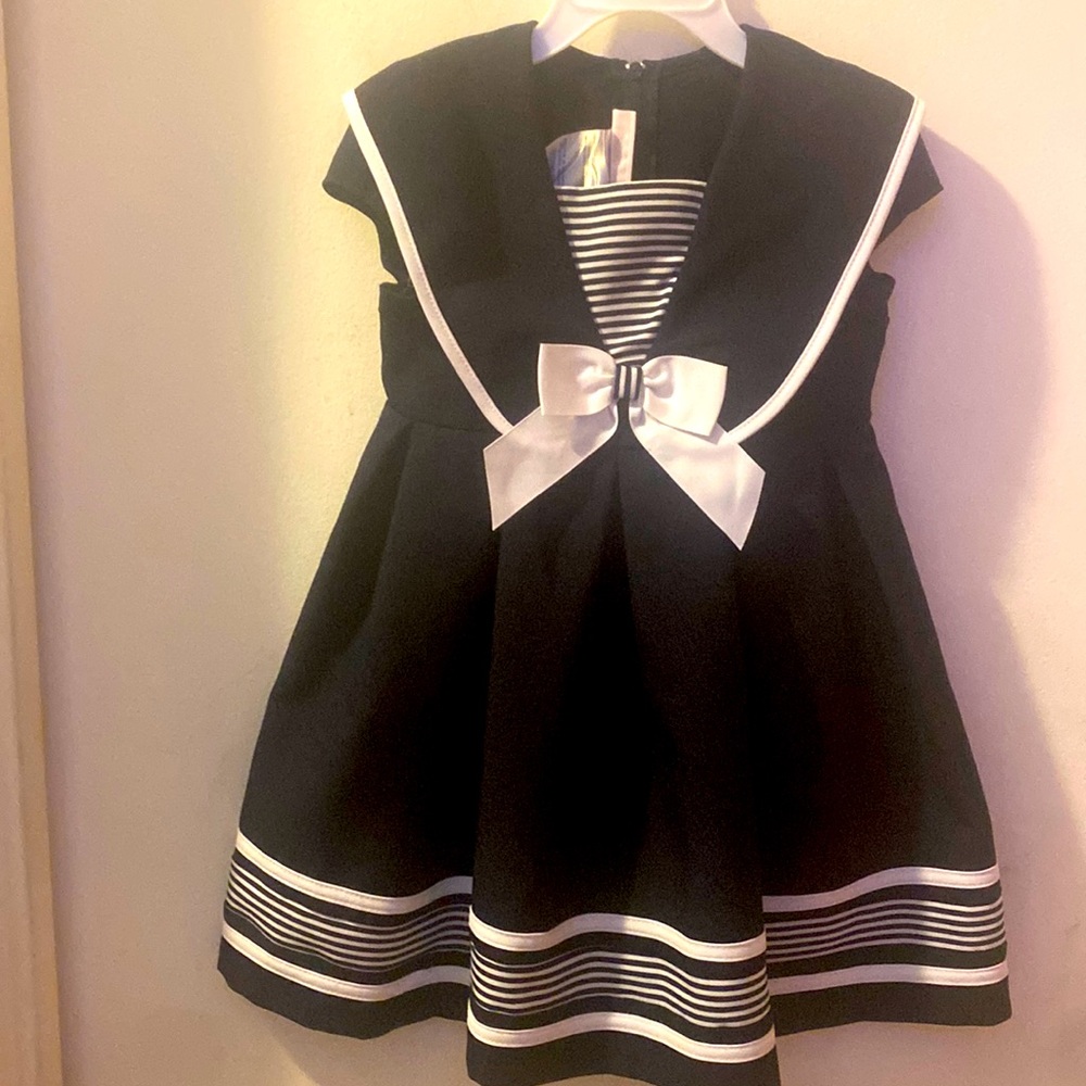 Toddler dress size 3T